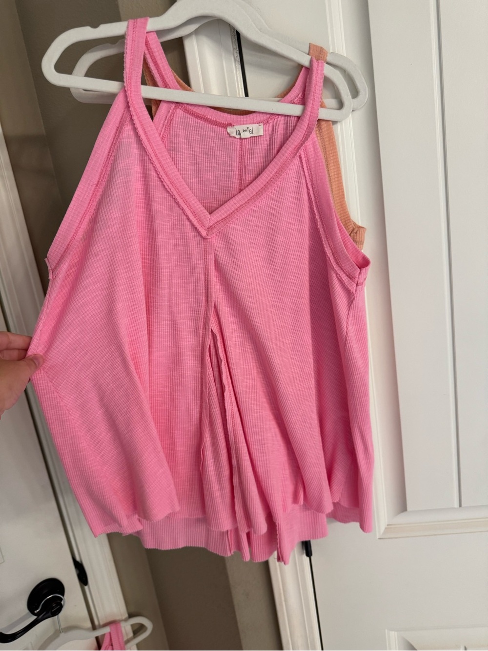 LA MIEL Pink Ribbed V-Neck Tank Top